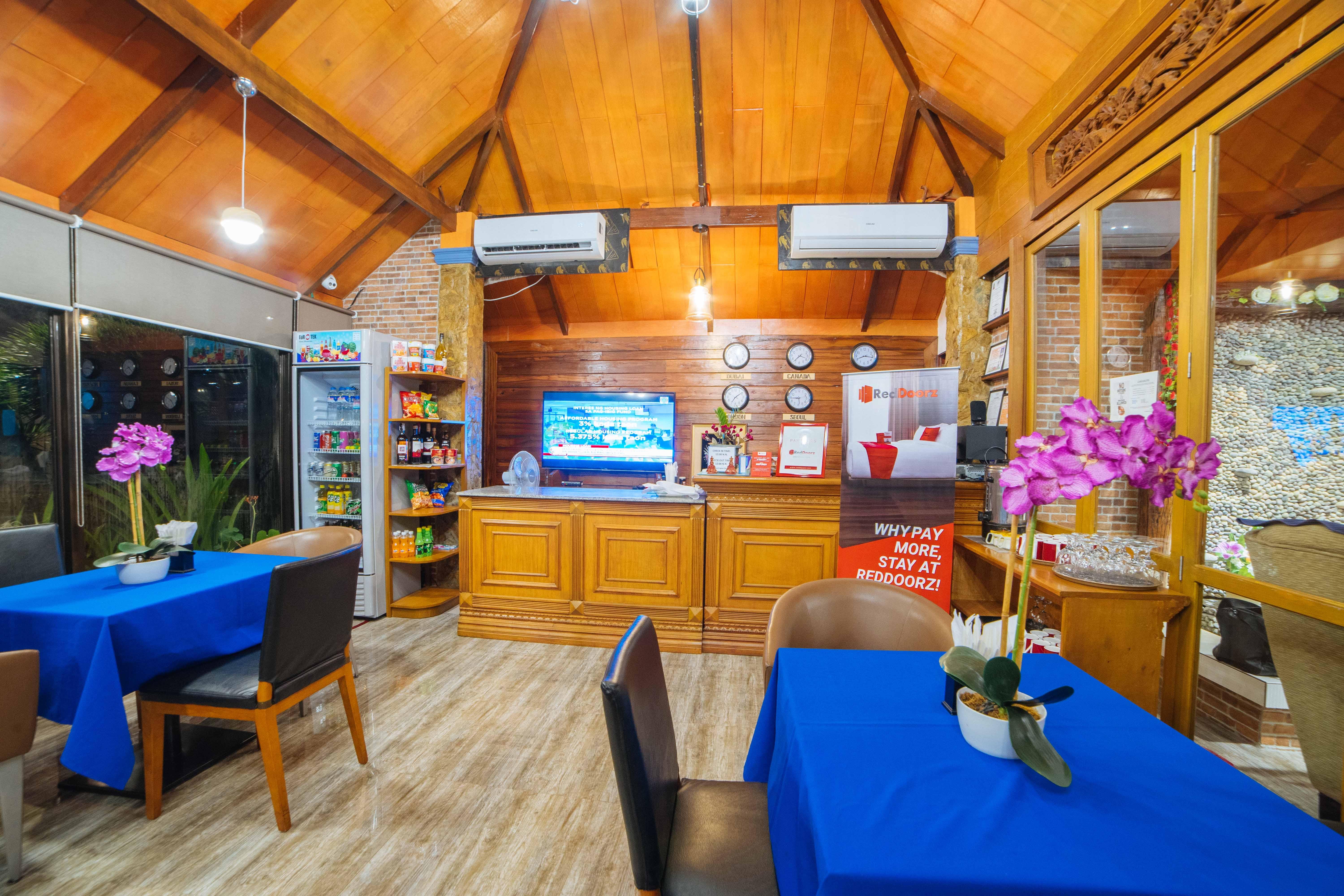 Reddoorz Plus @ Starhomes Olivianville Tarlac City Dış mekan fotoğraf