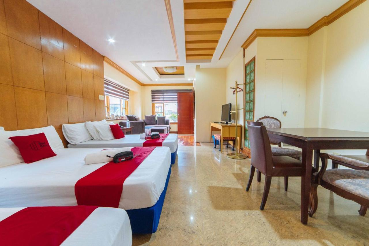 Reddoorz Plus @ Starhomes Olivianville Tarlac City Dış mekan fotoğraf
