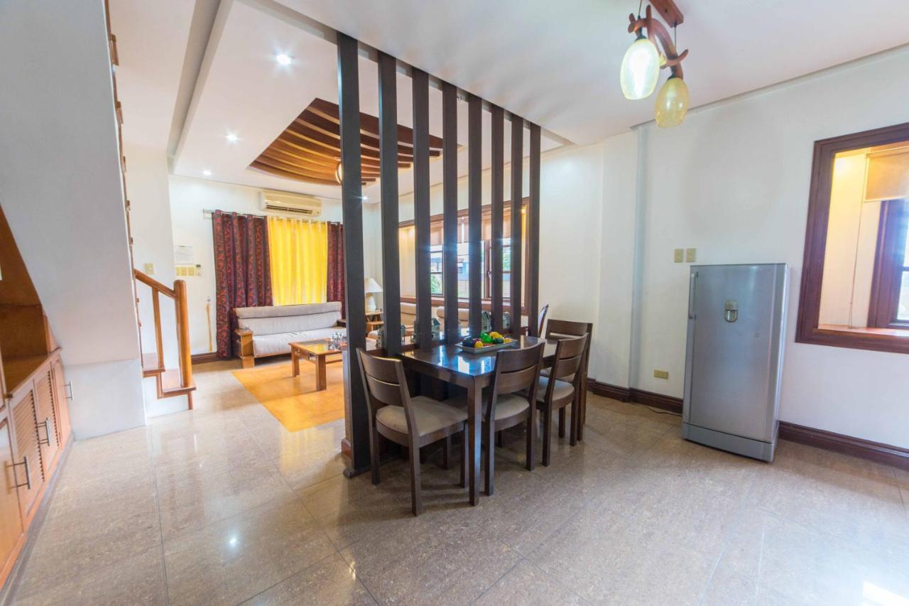 Reddoorz Plus @ Starhomes Olivianville Tarlac City Dış mekan fotoğraf